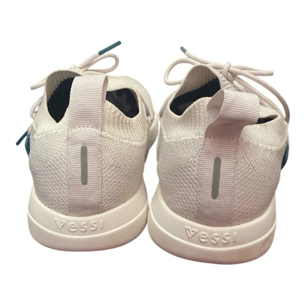 Vessi Womens Cityscape Classics White Sneakers Size 7 Waterproof Dyma-Tex